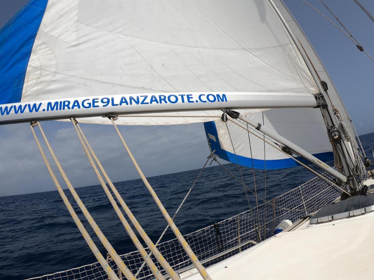 Magnifico Barco En La Graciosa Hotell Caleta de Sebo Exteriör bild