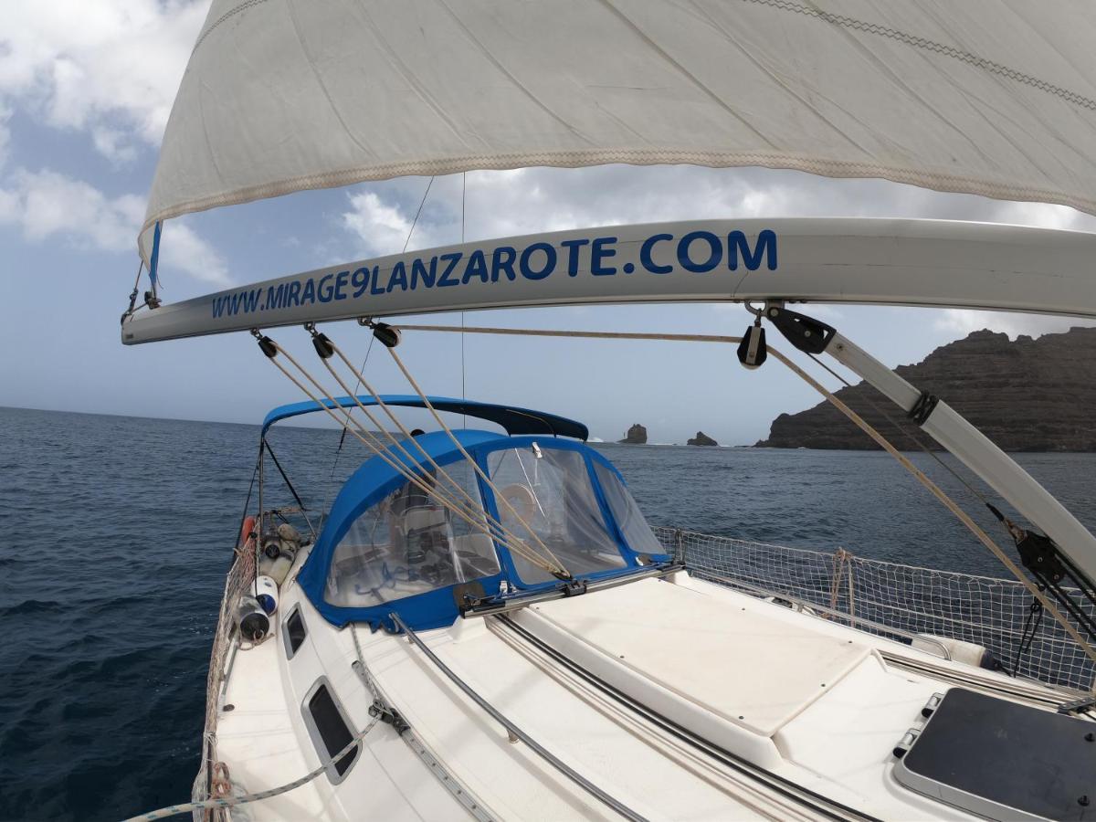 Magnifico Barco En La Graciosa Hotell Caleta de Sebo Exteriör bild